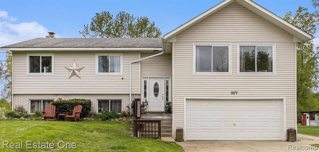 1977 SHIPMAN Road, Oxford Twp, MI 48371