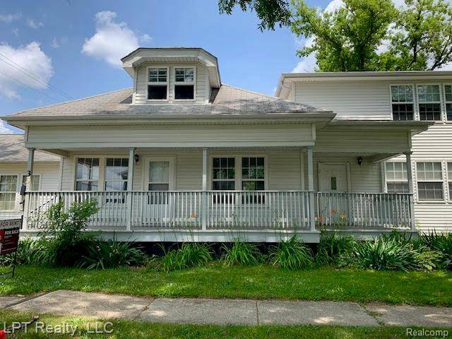 33 E BERNHARD Avenue E, Hazel Park, MI 48030