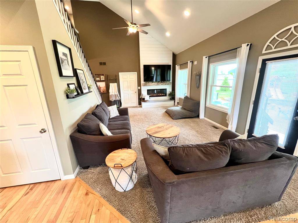 Brandon Twp, MI 48371,163 PERSIMMON Drive
