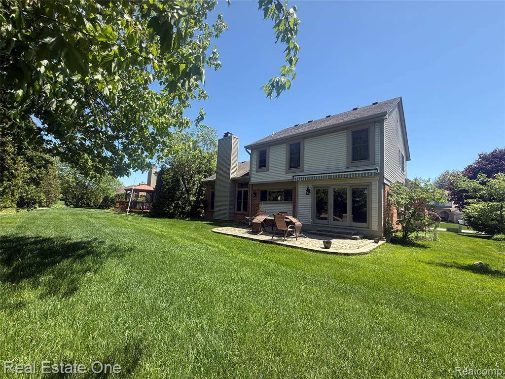 Rochester Hills, MI 48307,3328 PRIMROSE Drive