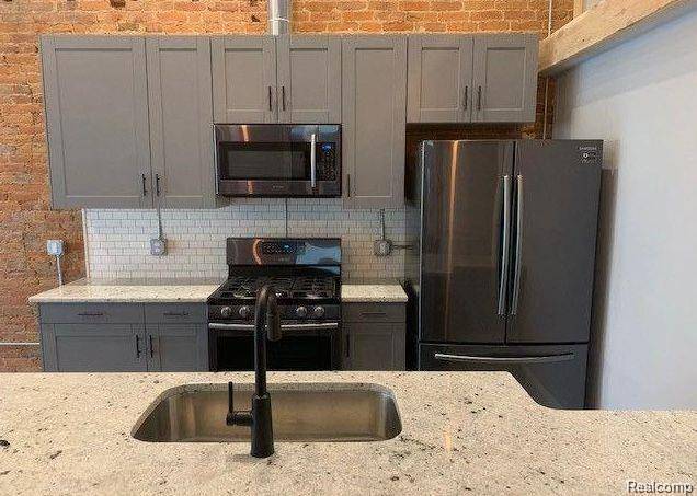 Kalamazoo, MI 49007,232 E MICHIGAN Avenue