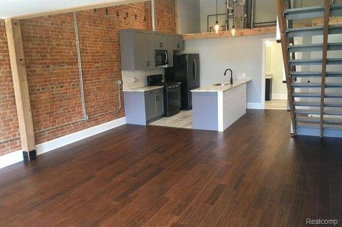Kalamazoo, MI 49007,232 E MICHIGAN Avenue