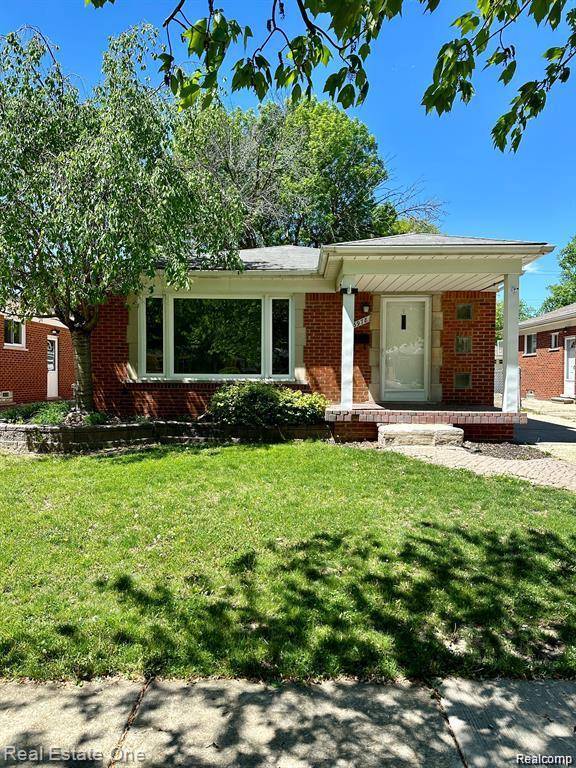 3978 McKinley Street, Dearborn Heights, MI 48125