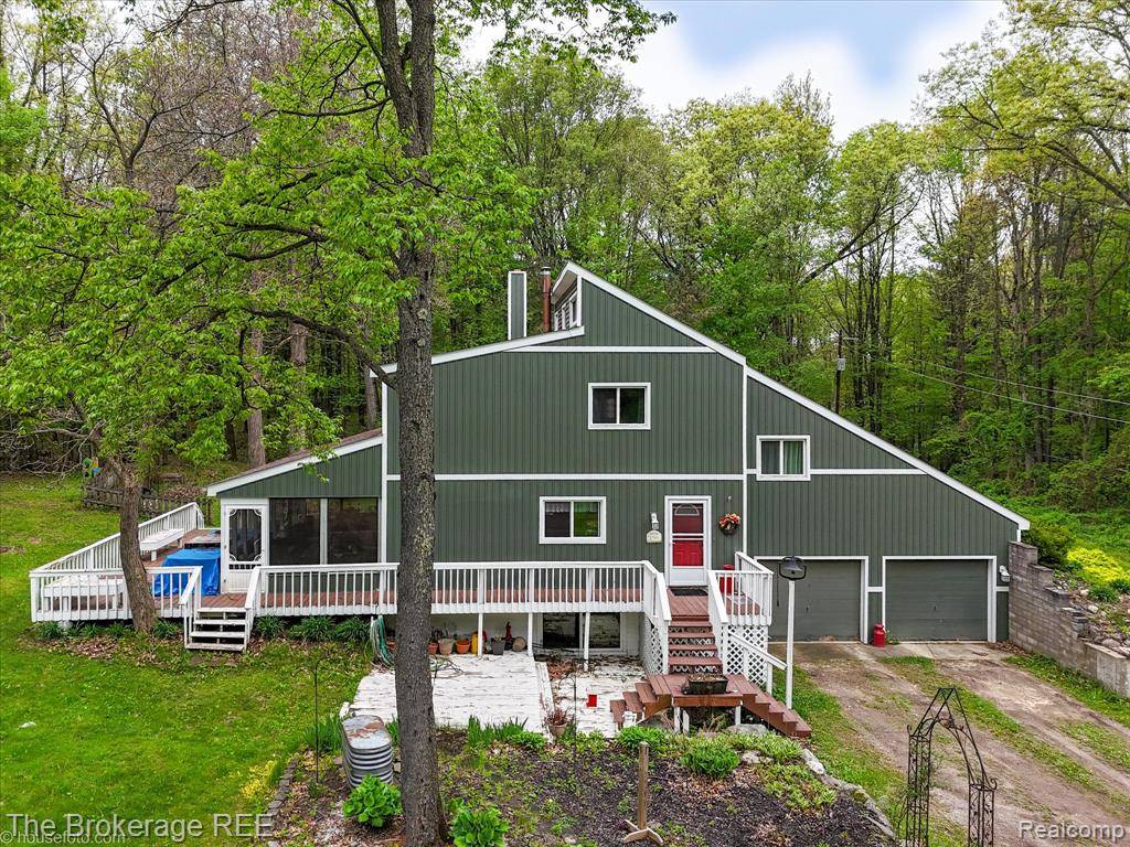 12445 Shaffer Road, Springfield Twp, MI 48350