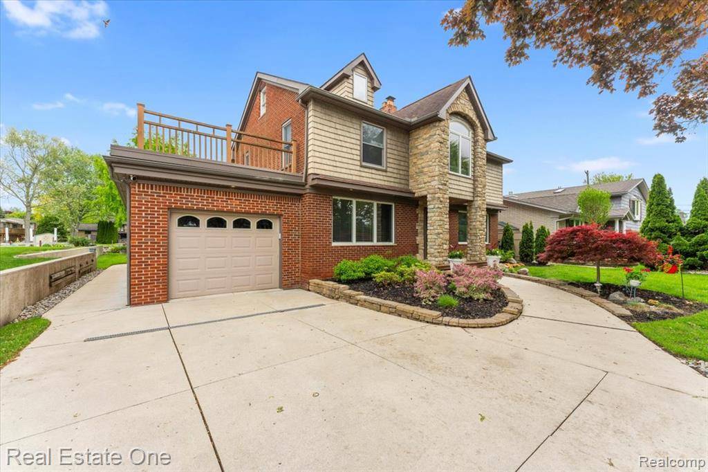 Grosse Ile Twp, MI 48138,28395 Swan Island Drive