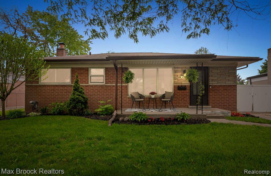4432 Martin Road, Warren, MI 48092