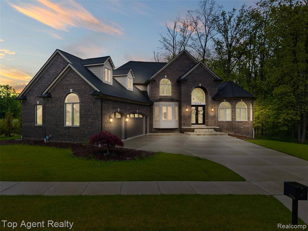 55764 Buckthorn Drive, Shelby Twp, MI 48316