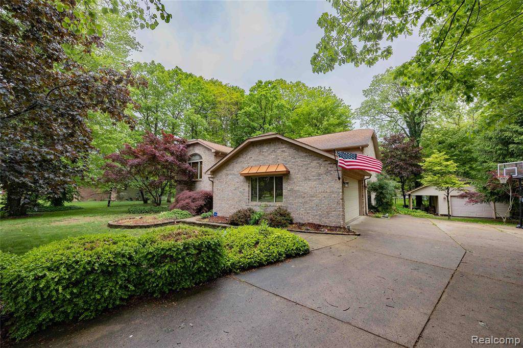 28503 Margaret Lane, Huron Twp, MI 48164