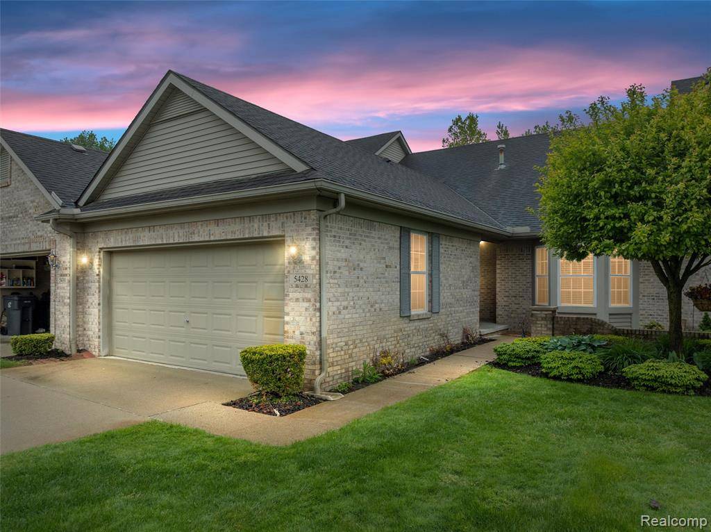 5428 Ivy Court, Genoa Twp, MI 48843