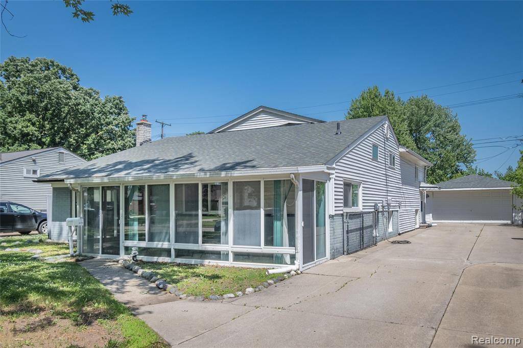 36426 Weideman Street, Clinton Twp, MI 48035