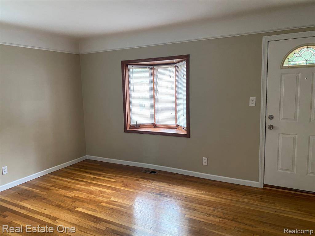 Royal Oak, MI 48073,1607 Bauman Avenue