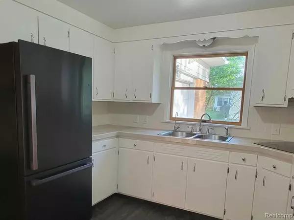 Elba Twp, MI 48446,70 Sterling Drive