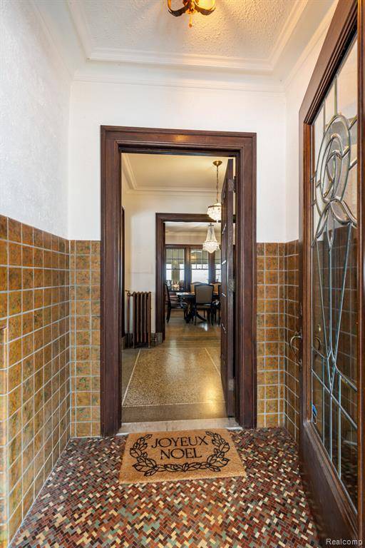 St. Clair Shores, MI 48081,29128 JEFFERSON Avenue