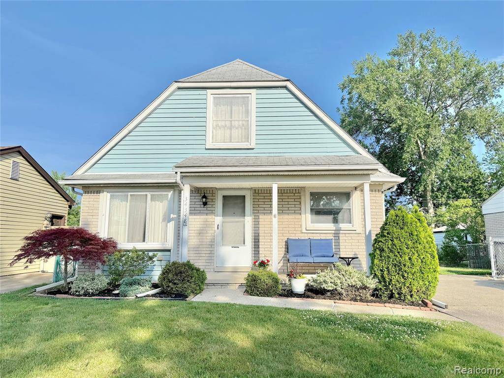 Clinton Twp, MI 48035,34348 New York Street