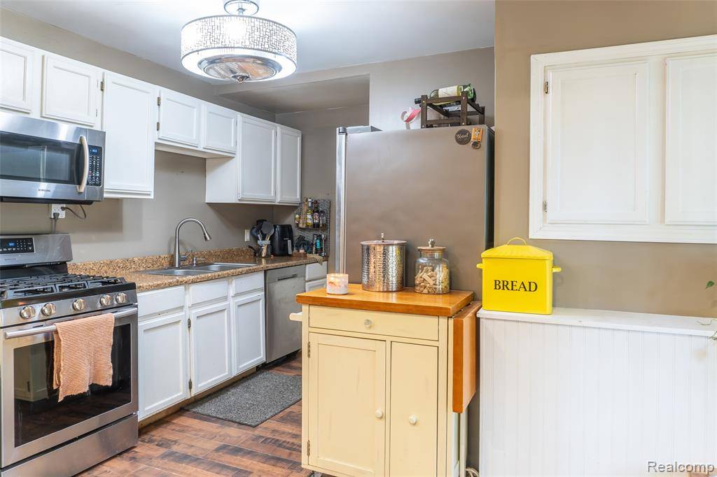Auburn Hills, MI 48326,421 S Opdyke Road