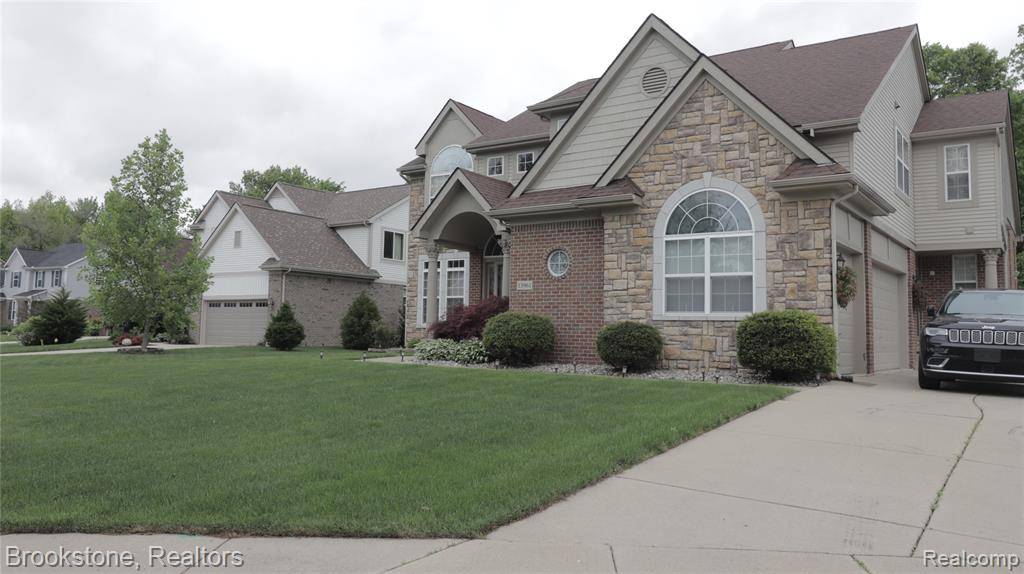 13961 Cobblestone Creek Drive, Belleville, MI 48111