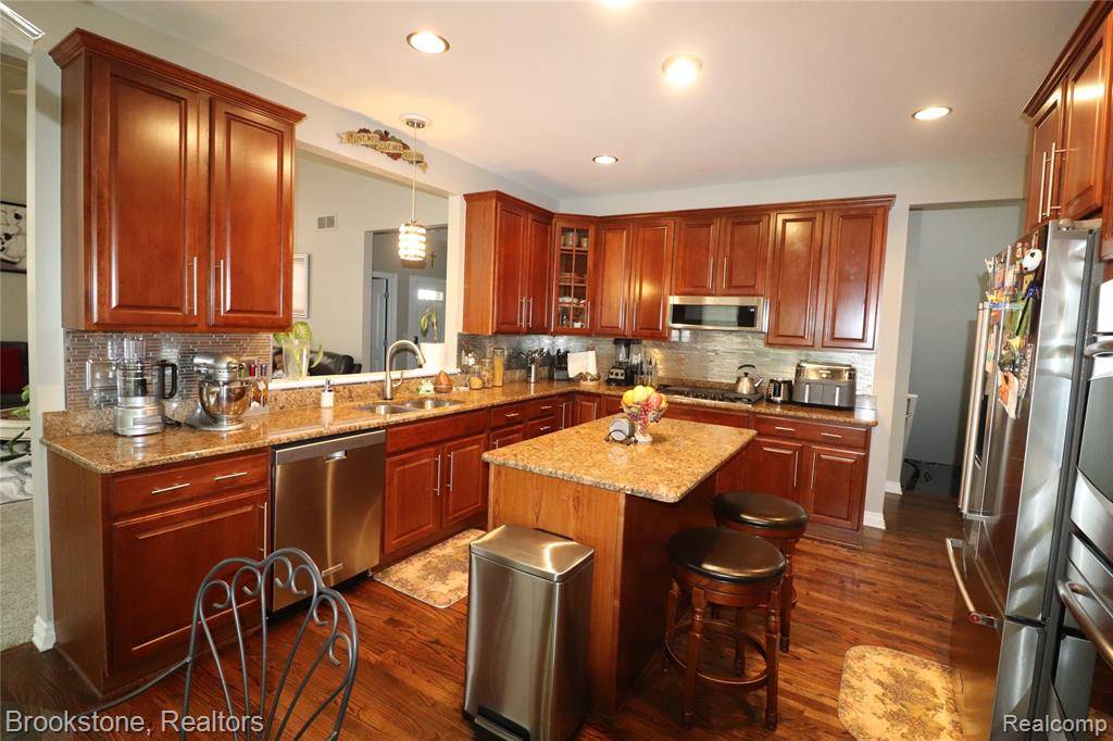 Belleville, MI 48111,13961 Cobblestone Creek Drive