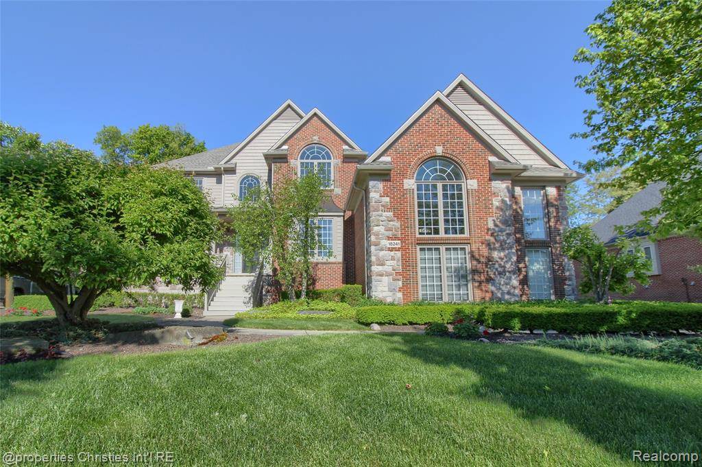 18241 Parkshore Drive, Northville, MI 48168