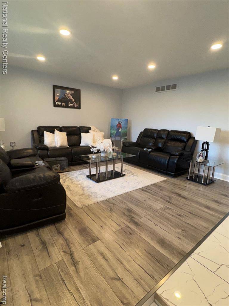 Sterling Heights, MI 48310,38217 Pinebrook Drive