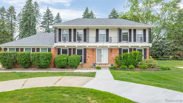 3072 Brewster, West Bloomfield Twp, MI 48322
