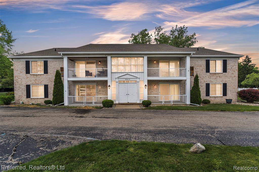 38204 Ann Arbor Trail, Livonia, MI 48150