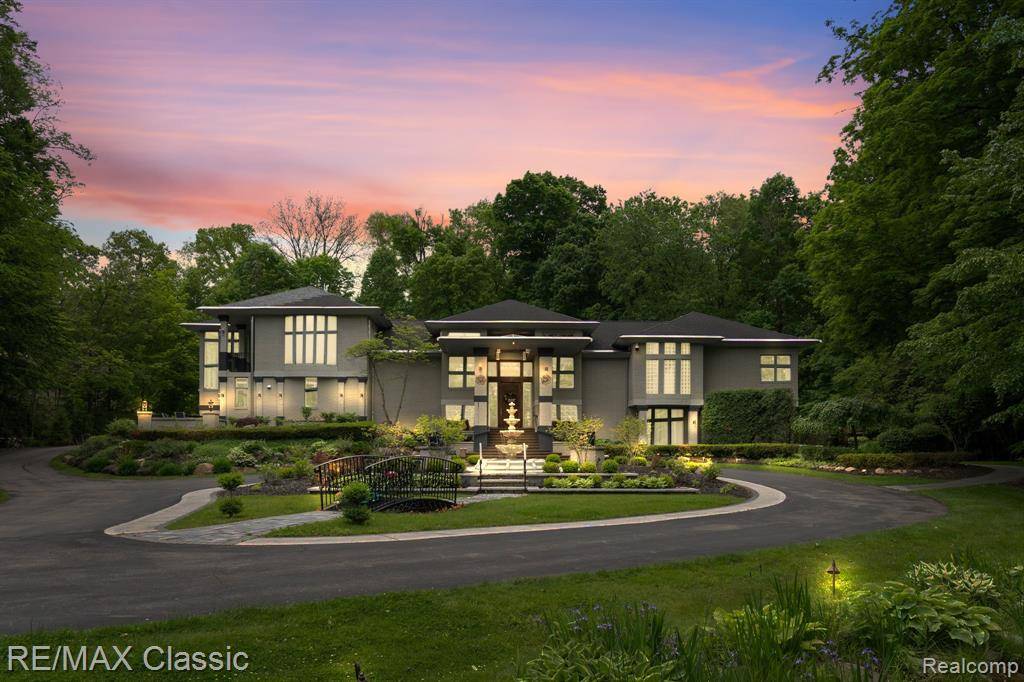 12753 MYSTIC FOREST Drive, Plymouth Twp, MI 48170