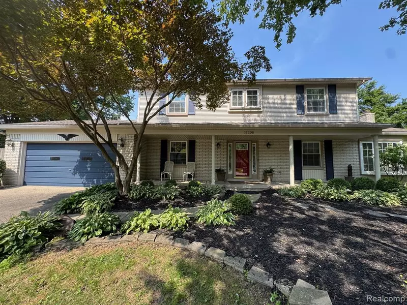 37298 Robindale Court, Clinton Twp, MI 48036
