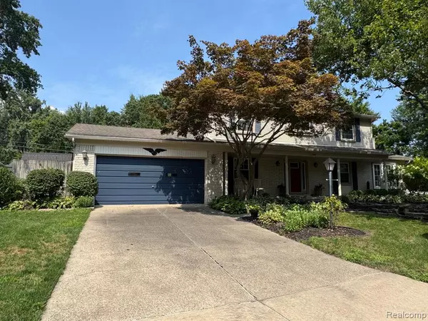 Clinton Twp, MI 48036,37298 Robindale Court