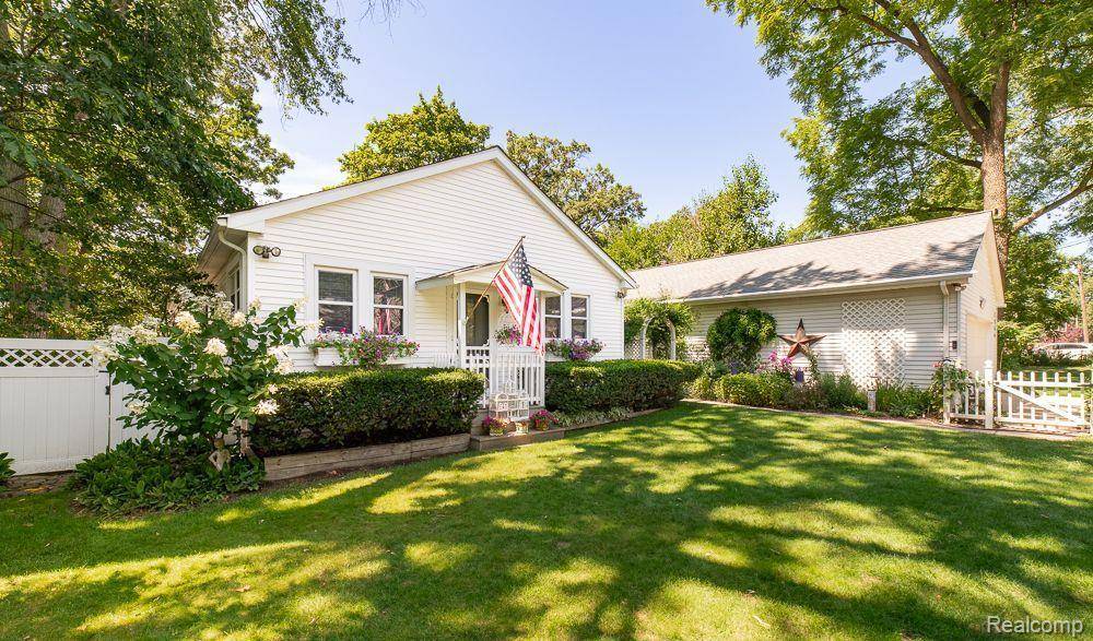 Commerce Twp, MI 48382,1786 Point Street