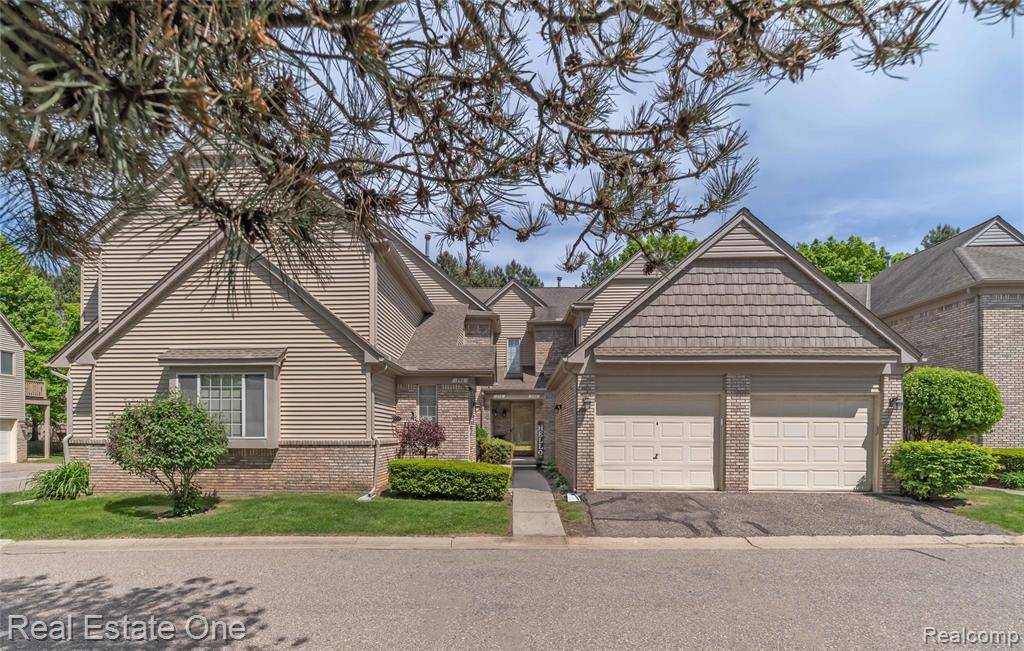 750 S Milford Rd S Milford Rd, Milford Vlg, MI 48381
