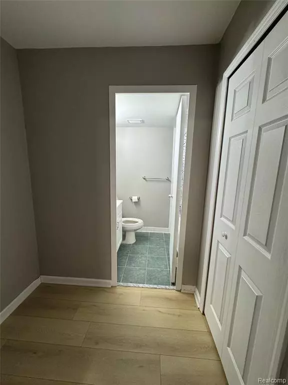 Dearborn, MI 48124,22700 Garrison Street 501