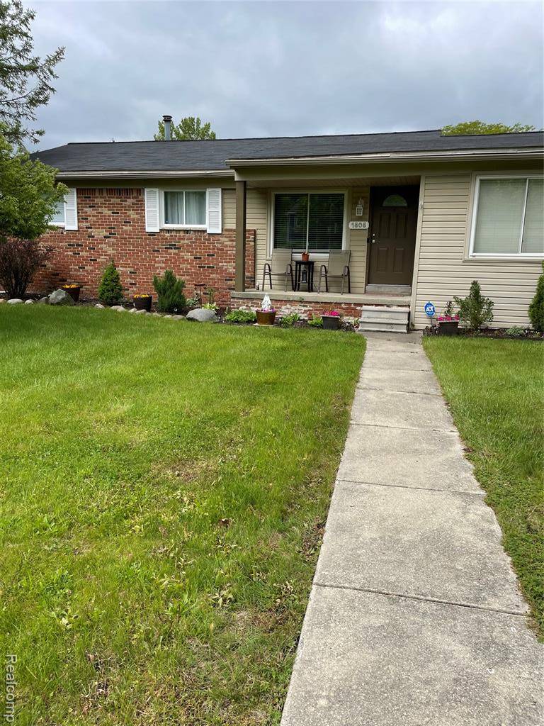 1808 Henbert, West Bloomfield Twp, MI 48324