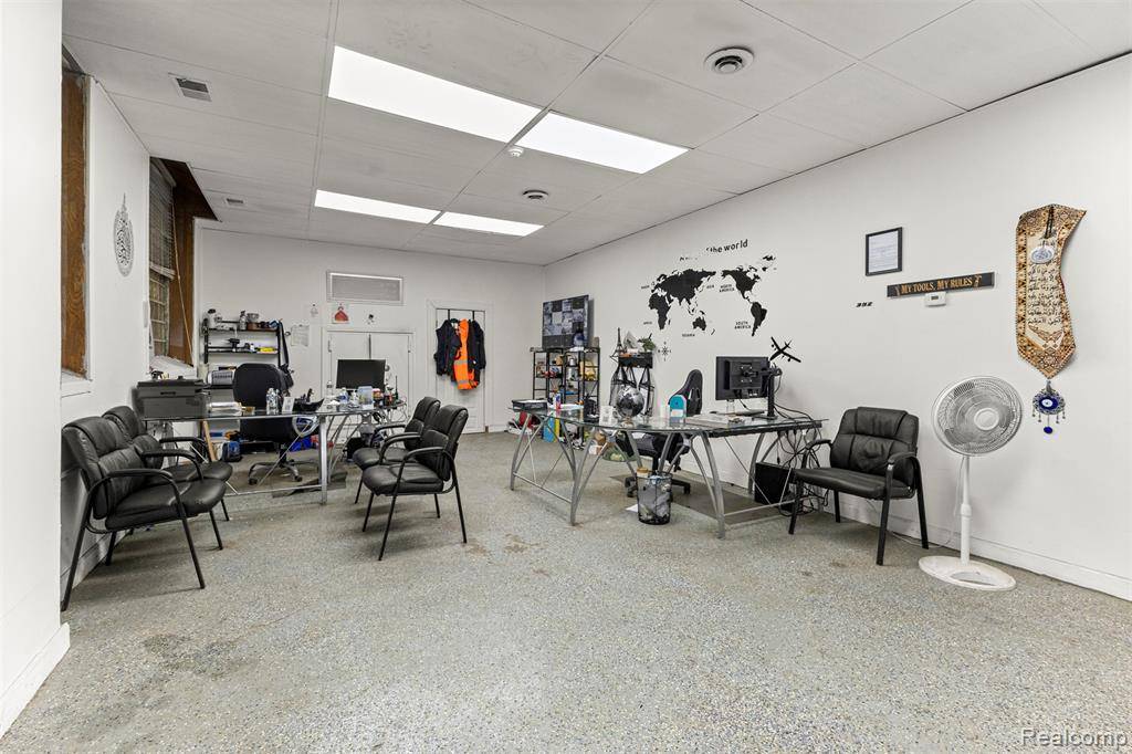 Detroit, MI 48227,12950 LYNDON Street