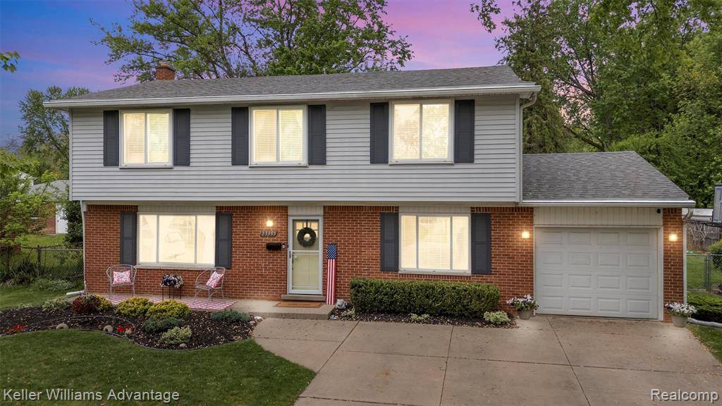 23355 Larkshire Street, Farmington Hills, MI 48336