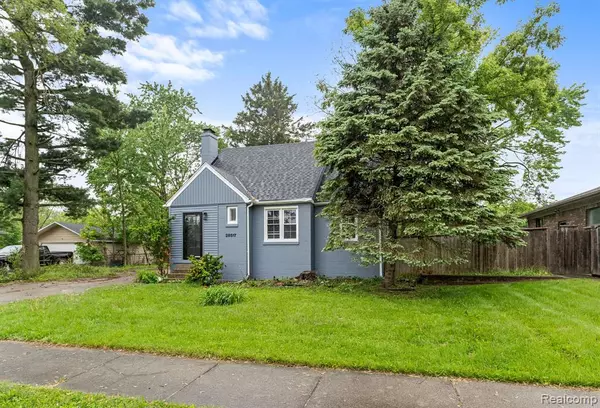 Southfield, MI 48076,28517 Aberdeen Street