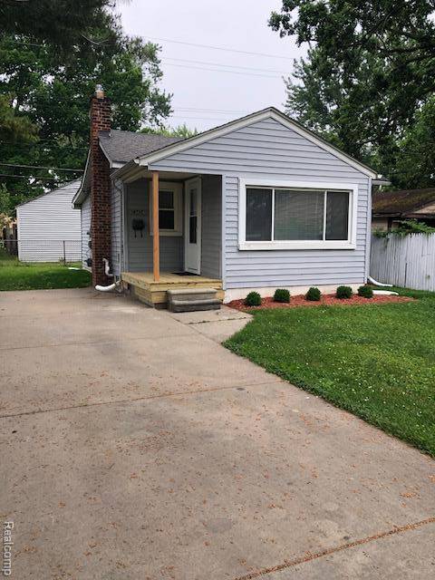 23424 Hoover Avenue, Hazel Park, MI 48030