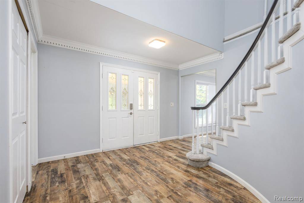 Rochester Hills, MI 48309,667 Heritage Lane