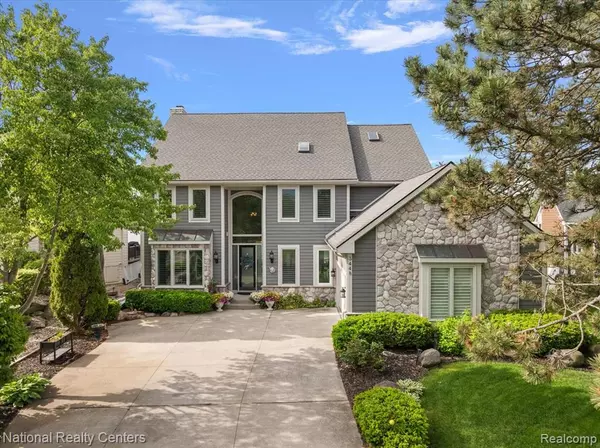 3448 Circle Drive, Commerce Twp, MI 48382