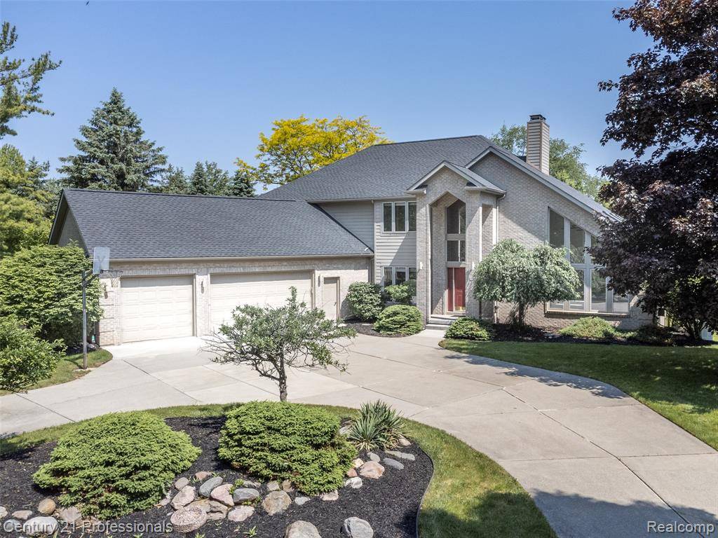 1120 Nautical Drive, Meridian Twp, MI 48864