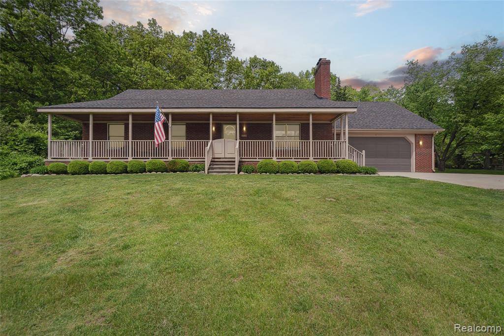 1330 Evergreen, Milford Twp, MI 48380