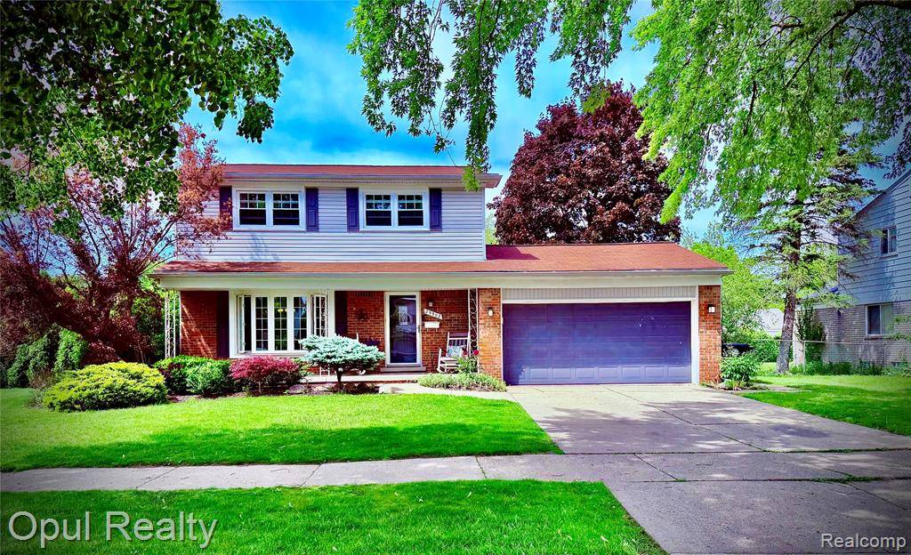 29902 Lyndon Street, Livonia, MI 48154