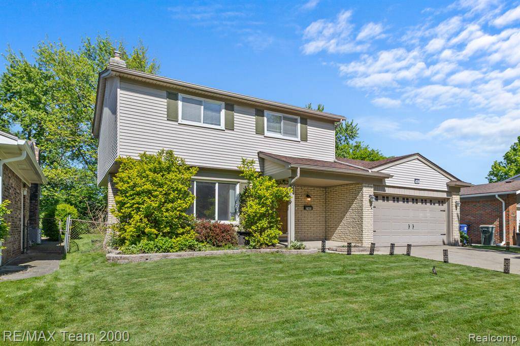 Canton Twp, MI 48187,7485 Pointe Drive