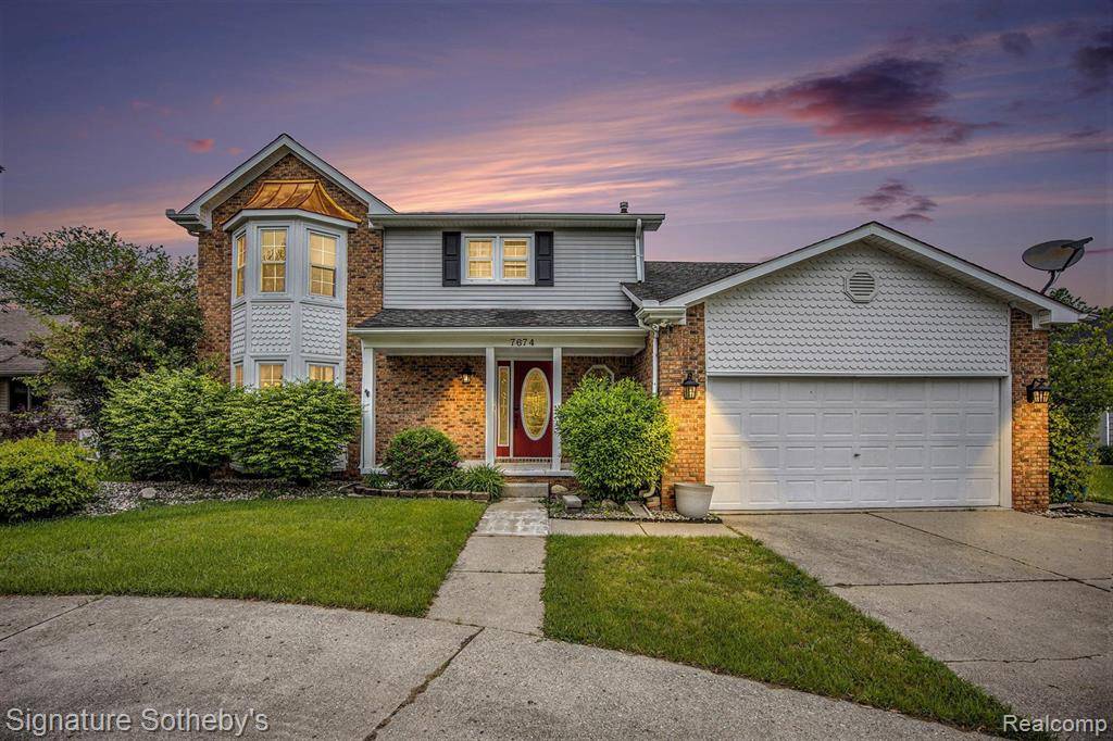 7674 Woodside Place, Waterford Twp, MI 48327