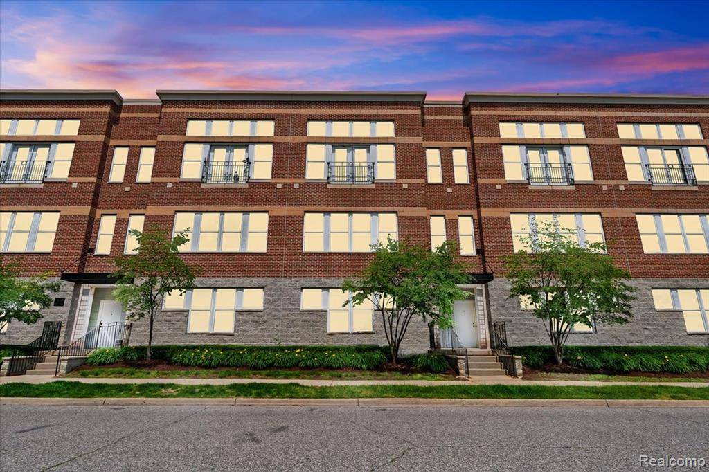 74 Clinton Street, Mt. Clemens, MI 48043