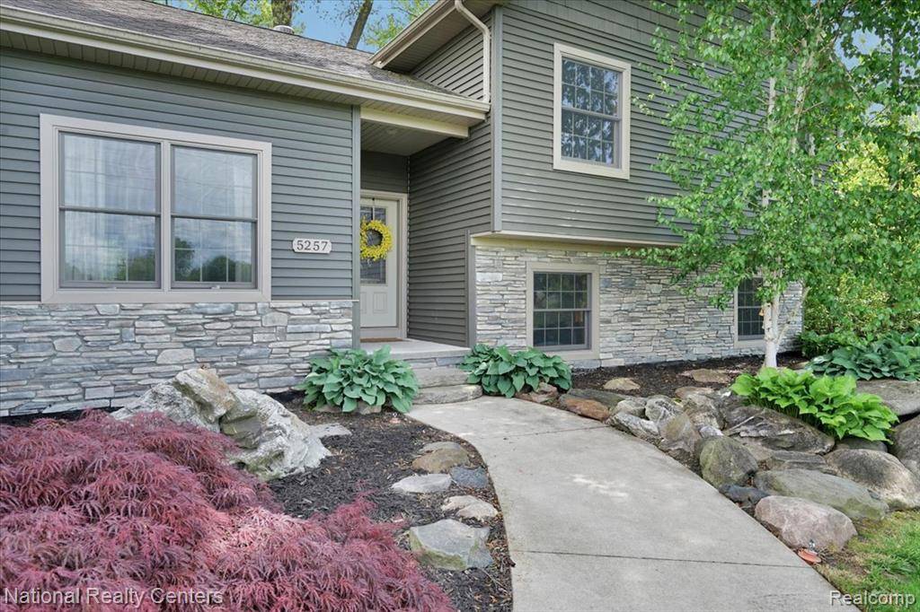 Almont Twp, MI 48003,5257 Brookshire Drive
