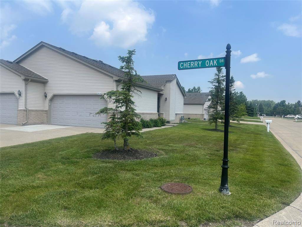 29155 Cherry Oak Drive, New Baltimore, MI 48051