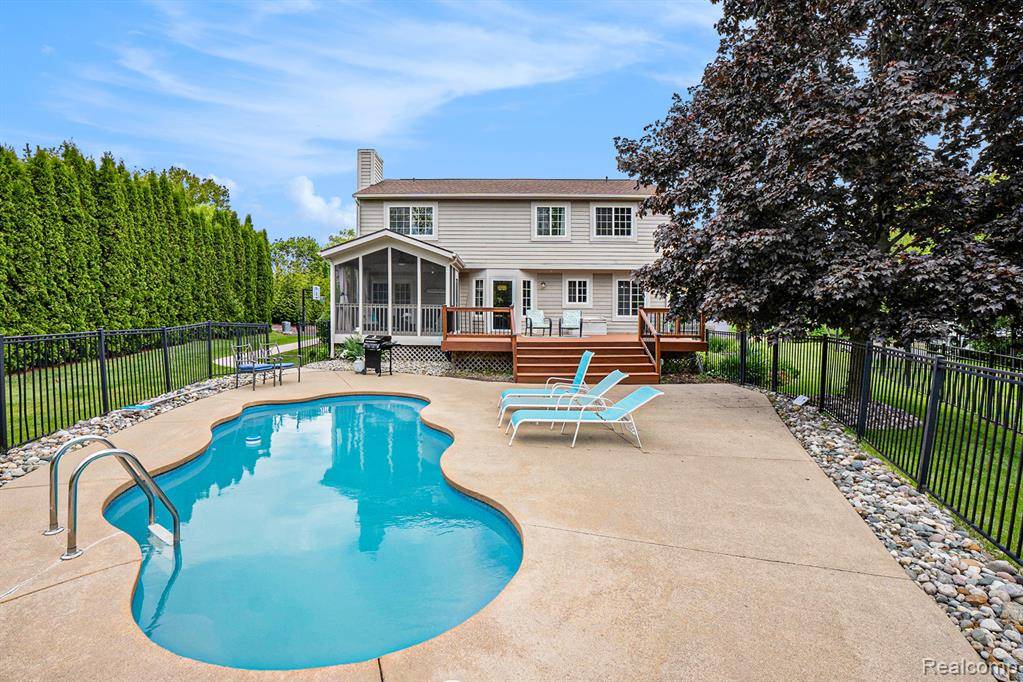 Grand Blanc, MI 48439,5580 Woodfield Parkway