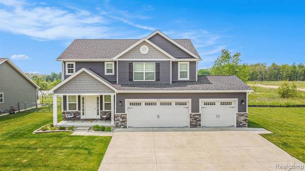 13210 River Bend Drive, Fenton Twp, MI 48451