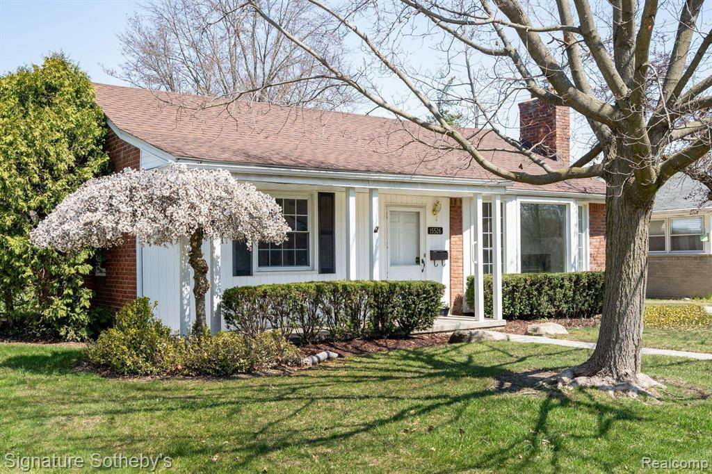 15526 BUCKINGHAM Avenue, Beverly Hills Vlg, MI 48025