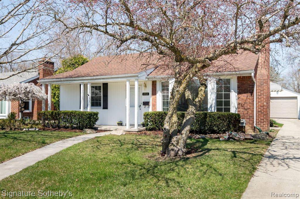 Beverly Hills Vlg, MI 48025,15526 BUCKINGHAM Avenue